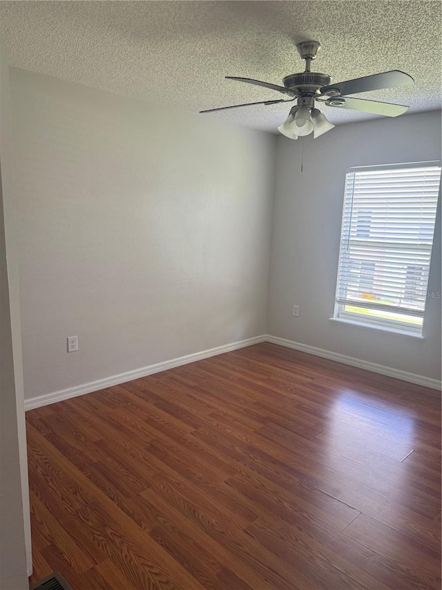 2751 Merrieweather Ln, Kissimmee, FL 34743 - photo 15