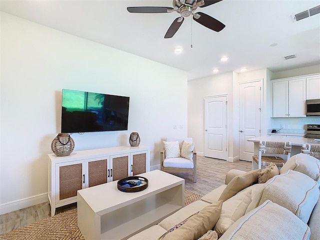 8181 Surf St, Kissimmee, FL 34747 - photo 7