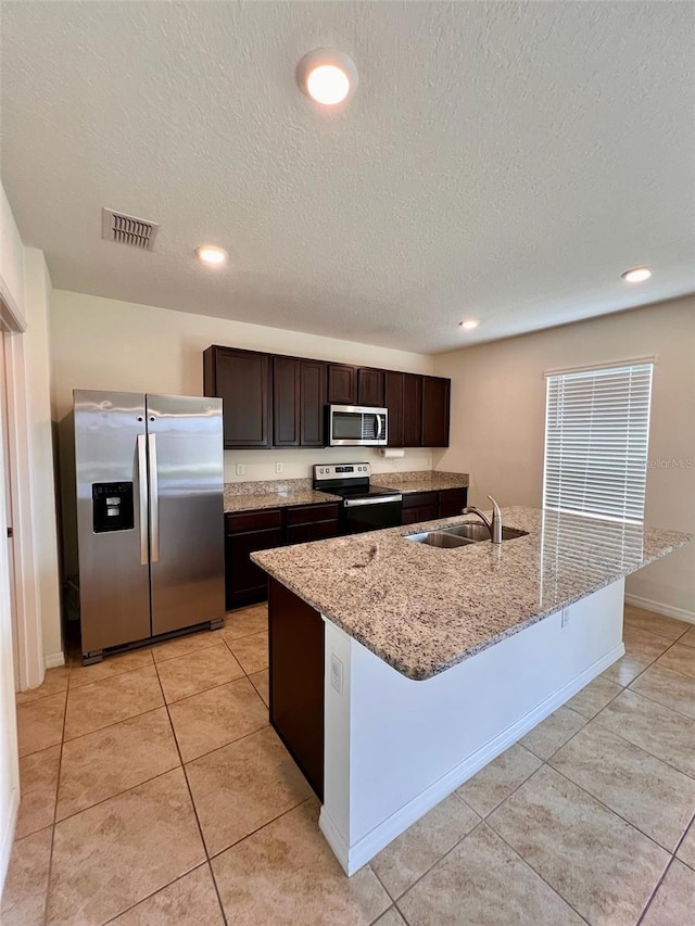 519 Noble Ave, Davenport, FL 33837 - photo 4