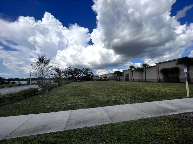 Listing photo 3 for 12249 Cortez Blvd, Brooksville FL 34613