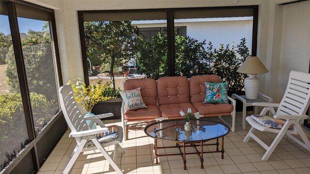 view of sunroom / solarium