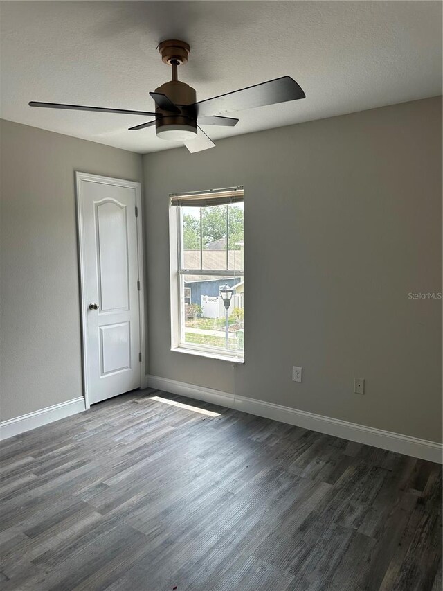 7706 N Riverdale Ave, Tampa, FL 33604 - photo 11