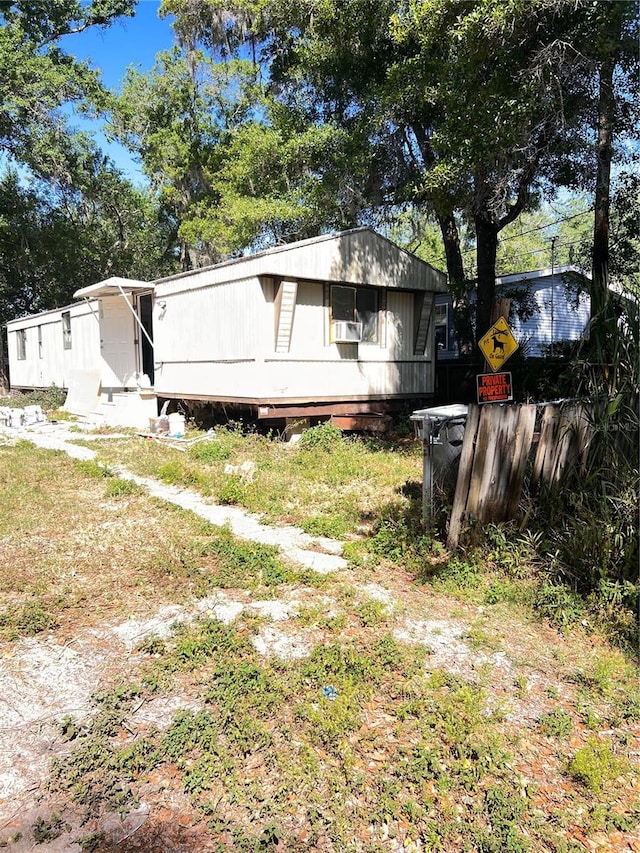 Listing photo 2 for 19210 Brown Rd, Lutz FL 33559