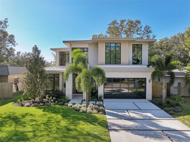 view of front of home featuring a front lawn