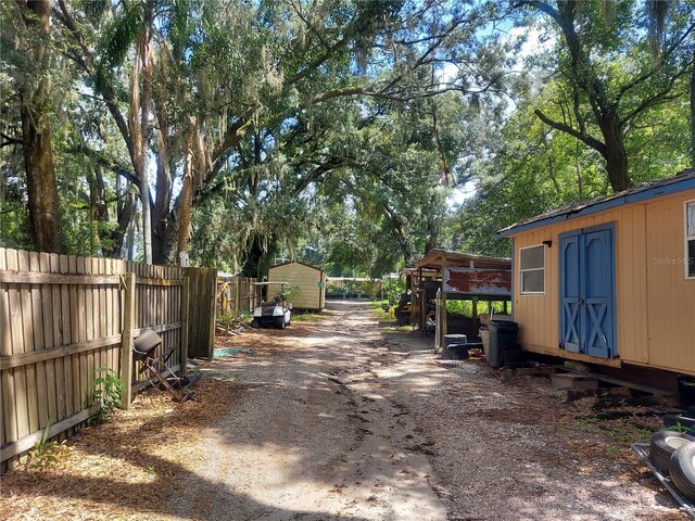 453 W Dr Martin Luther King Jr Blvd, Seffner, FL 33584 - photo 18