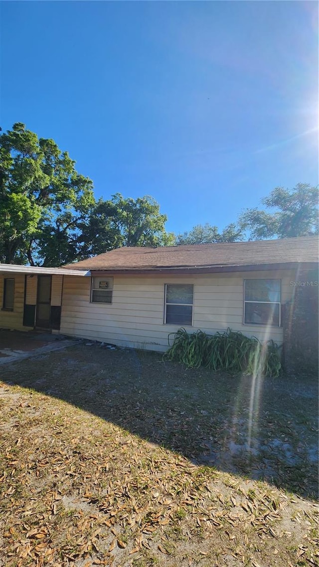 Listing photo 2 for 1104 W Ball St, Plant City FL 33563