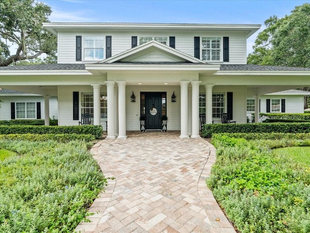 view of front of home featuring a porch