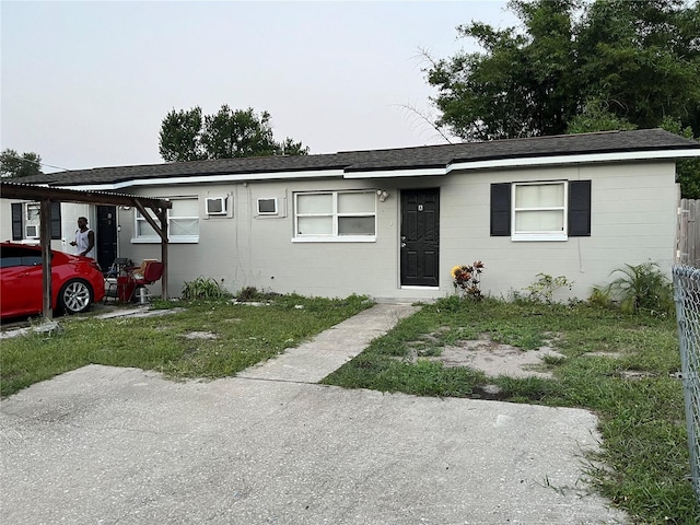 view of front of property