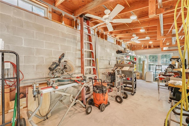 garage with ceiling fan