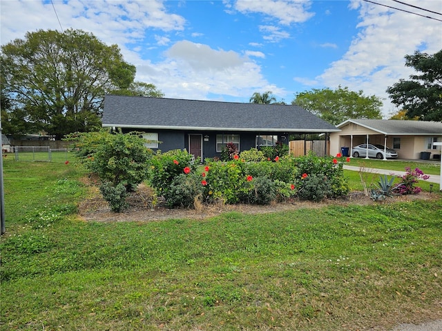 view of front of home featuring a front yard