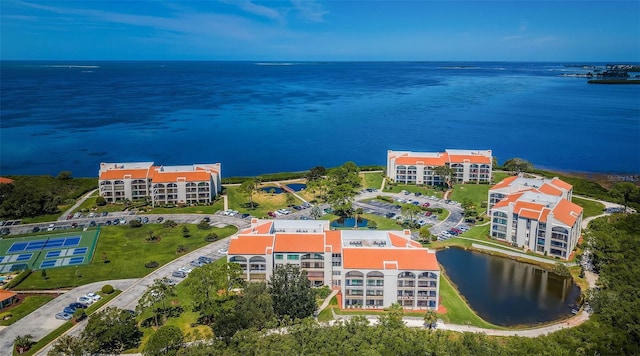 bird's eye view featuring a water view