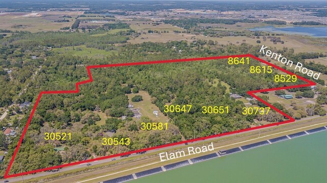 8615 Kenton Rd, Wesley Chapel, FL 33545 - photo 25