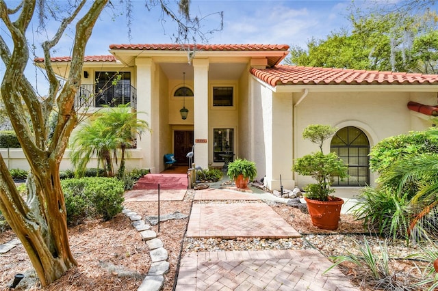 view of front of house with a patio area