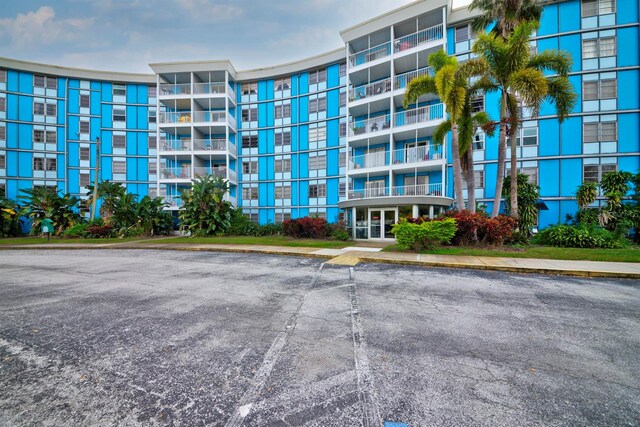3315 58th Ave S Unit 306, Saint Petersburg, FL 33712 - photo 2