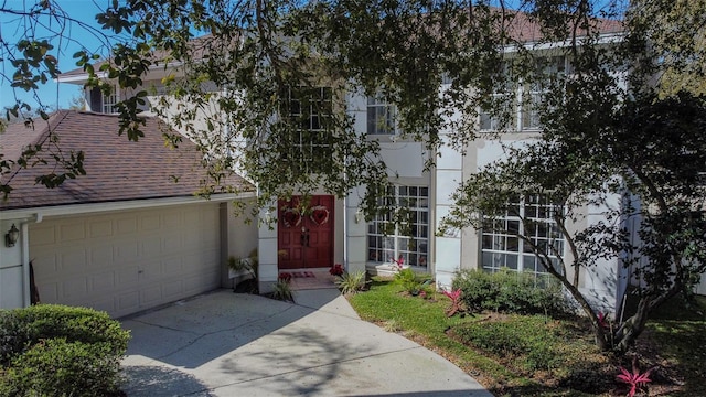 view of front facade featuring a garage