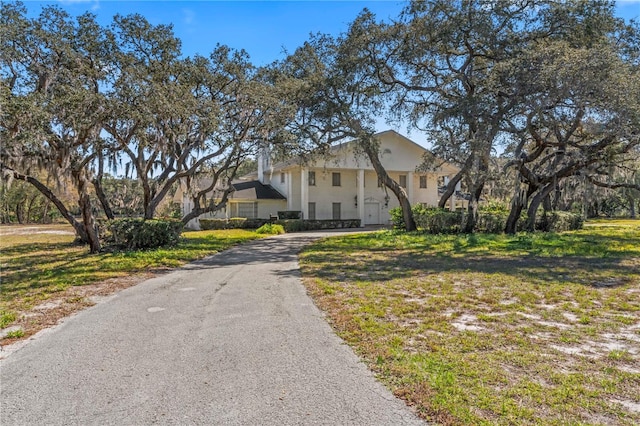 view of front of house with a front yard