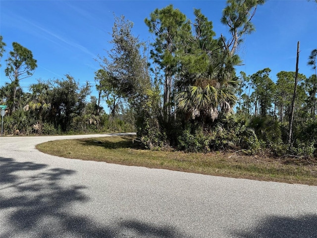 Listing photo 3 for 14216 Onslow Ln, Port Charlotte FL 33981