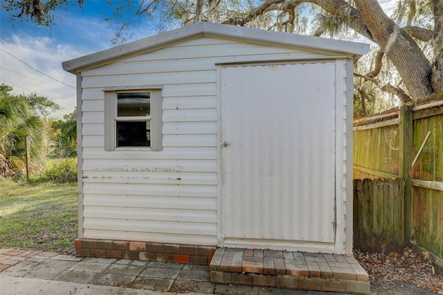 view of shed / structure