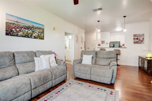 Listing photo 3 for 4221 W Spruce St Unit 2205, Tampa FL 33607