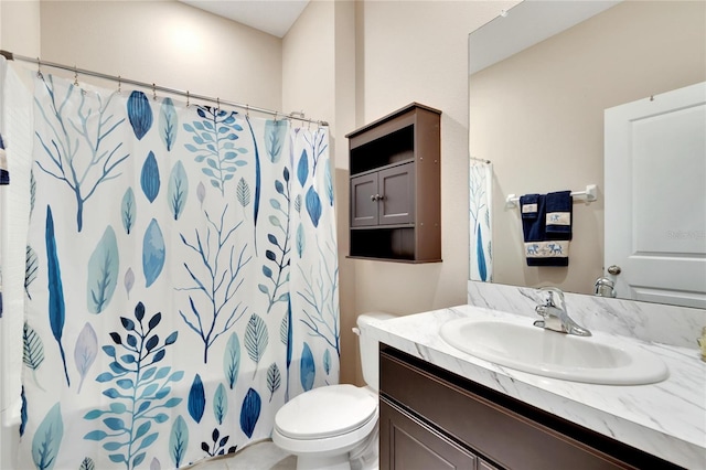 full bath featuring curtained shower, vanity, and toilet