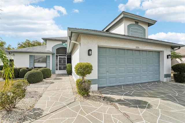 view of front facade with a garage