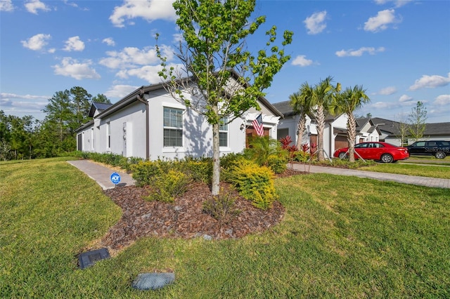 view of front of house with a front yard