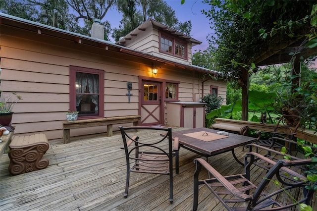 view of deck at dusk