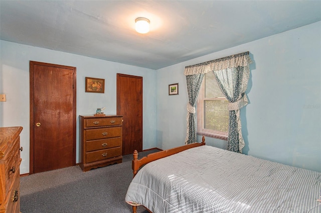 bedroom with carpet