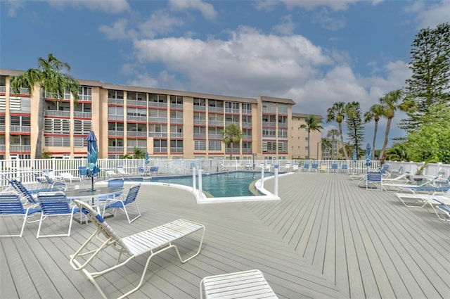 view of swimming pool featuring a patio