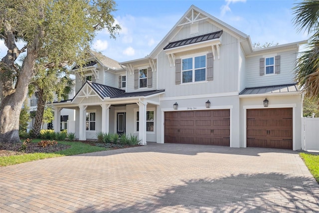 view of front of house featuring a garage