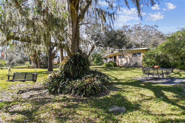 view of yard with a patio