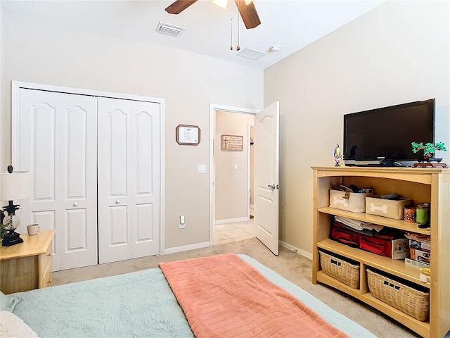 bedroom featuring a closet and ceiling fan