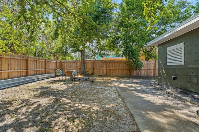 view of yard with a patio