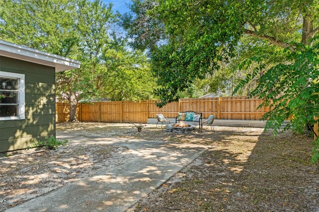 view of yard with a patio