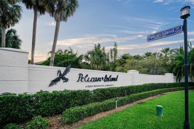 view of community / neighborhood sign