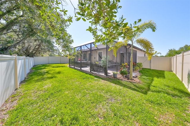 view of yard featuring a lanai