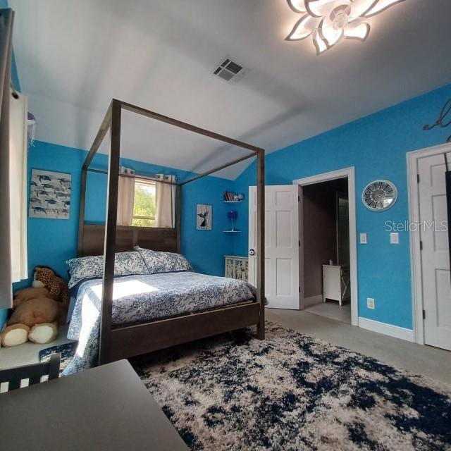 bedroom with ceiling fan