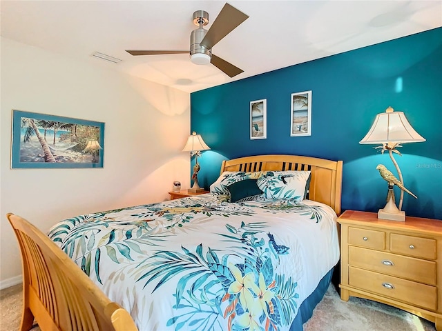 bedroom with carpet flooring and ceiling fan