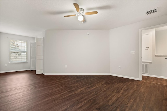 unfurnished room with wood-type flooring and ceiling fan