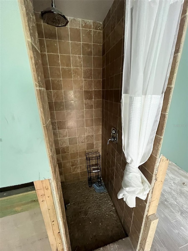 bathroom with walk in shower