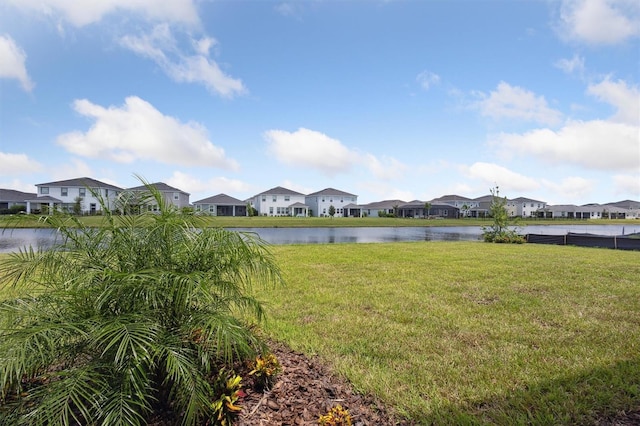 view of yard featuring a water view