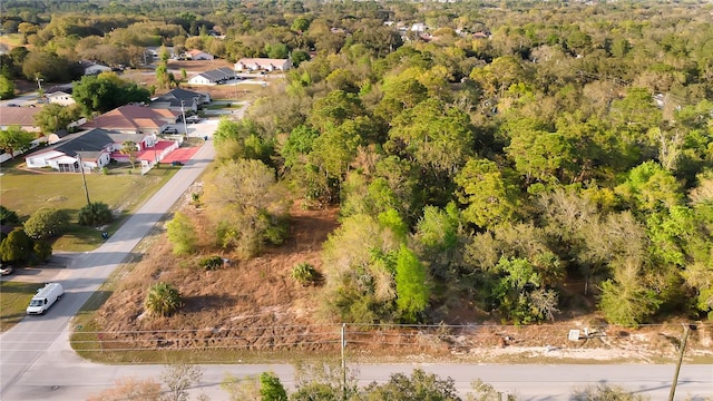 Listing photo 2 for 7361 Pond Cir, Spring Hill FL 34606