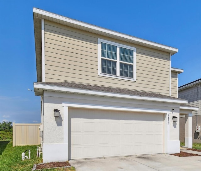 view of front of house featuring a garage