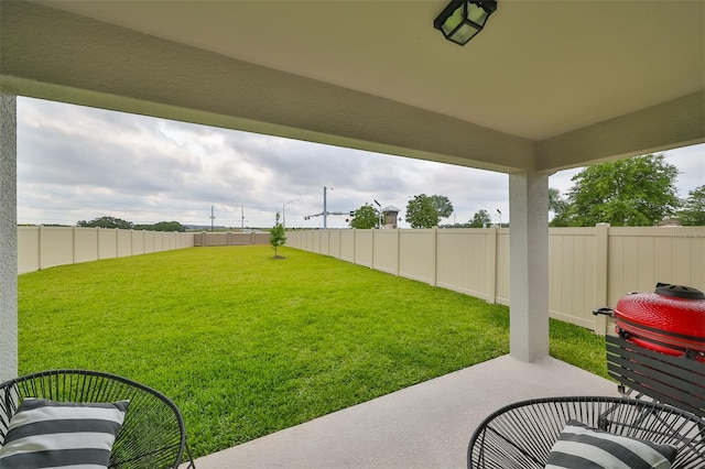 view of yard with a patio area