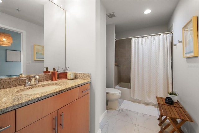 full bathroom with shower / bath combination with curtain, vanity, and toilet