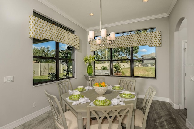 dining area with crown molding