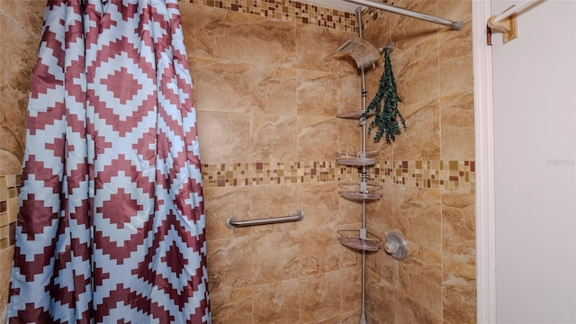 details with a tile shower