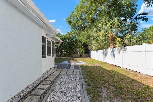 view of yard with a patio