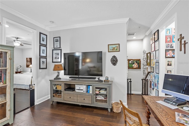 living room featuring a textured ceiling, dark hardwood / wood-style floors, ceiling fan, and crown molding