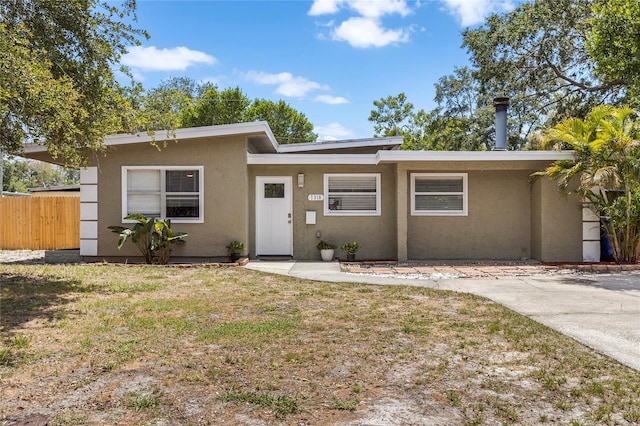 view of front of home with a front yard